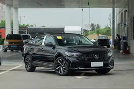 开惯自己的帕萨特，再换开朋友的亚洲龙，发现了德系和日系的差距图片