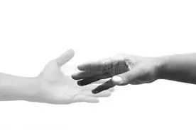 老人临终前真实众生相记录，生死之间真的不简单啊！图片