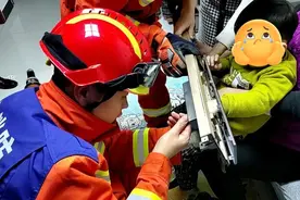 人类迷惑行为之“又被卡了”图片