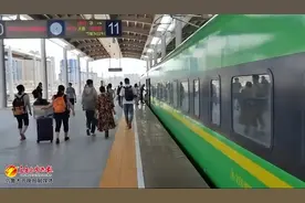 乌鲁木齐铁路、公路、机场正常运行 优化服务助旅客有序离乌图片