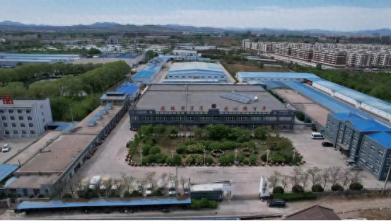 刘金享首长莅临朝阳市百年酒企——凌塔酒业