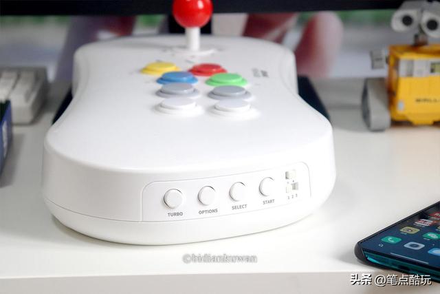 春节把街机搬回家了，单人打拳皇挺爽的，双人ASP更开心