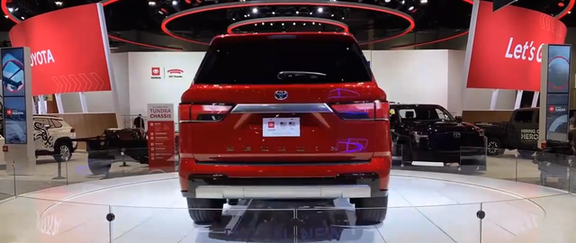 红杉：3.5T双涡轮+10AT全进口丰田，尺寸比陆巡还大，对标凯雷德