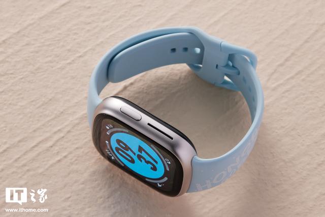 ��ҫ�ֱ� 4 ���飺��һ��˫����+����������+��999 Ԫ��= �����