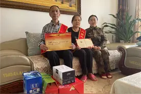 你在前线冲锋陷阵 我在后方做坚强后盾图片