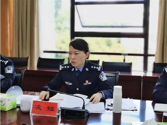 16岁从警入职43年，上班穿4000元短袖，警号030008狠角色终于落网