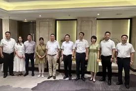 蒙古国青年企业家代表团访问呼和浩特图片