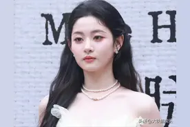 这一夜，被高挑貌美的赵晴惊艳了，难怪于正要把她从网红捧成明星图片