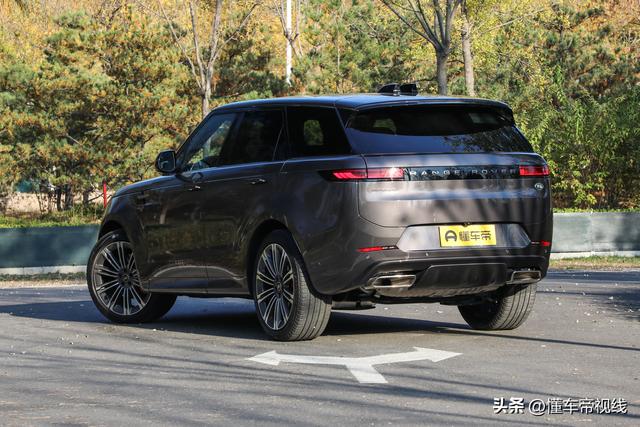 新车｜百万级SUV还能怎样平衡动感和舒适？试驾全新揽胜运动版