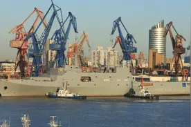 不到两亿美元，国产071登陆舰低价出口泰国，是为075外销做铺垫？图片