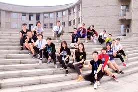 三年制、四年制、八年制大学生，有什么区别？图片