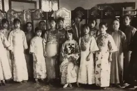 皇后婉容年轻时有多美？看看这组罕见的绝版旧照，你就理解溥仪了图片