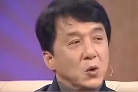 人前一套背后一套！4位名人向日本大量捐款，对外阔绰对内却很抠图片