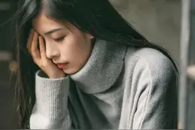 面对嗜赌成性的丈夫，儿女们多次劝我离婚，如今都是我自作孽图片