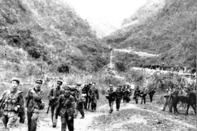 秦基伟电令：叛匪两个师先降后叛，反复无常，故绝不接受其投降图片