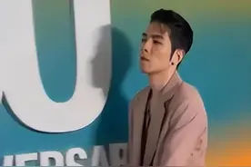 萧敬腾步伐虚浮被传吸毒，警方要求做二次毛发检测，现结果来了！图片