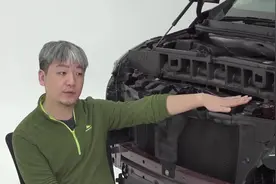 别克GL8：披着合资外衣的自主车，防撞梁居然用上了铝合金图片