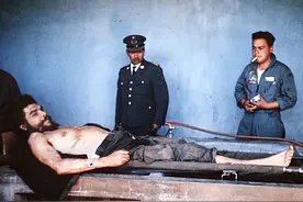 格瓦拉遇害现场：临终前对士兵说了一句话，被击毙后双手被割下图片