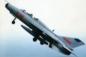 中国引进第二代战机歼-７内情，赫鲁晓夫亲笔致函毛泽东图片