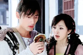 杨幂：与胡歌结不解之缘，巅峰时嫁大12岁丈夫，4小时风波全毁了图片