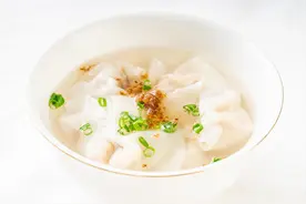 早餐这样做馄饨，孩子1天3次吃不腻，营养丰富又健康，太香了图片
