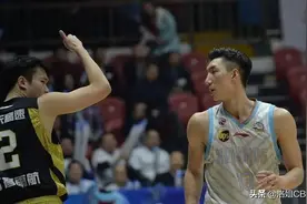 CBA三消息：上海山东互换主力，赵睿没理由离队，赵维伦横跨三级图片