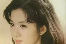 演艺事业如日中天时，龚雪却放弃一切 赴美定居图片