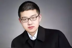 2016年高考前夕，18岁学霸跳楼自杀，死前留言：请尊重我的选择图片