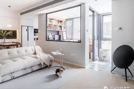 阳台一半做书房，一半洗衣晾衣图片