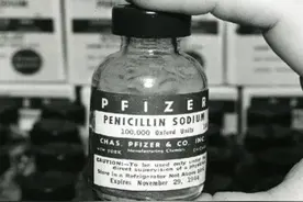抗日战争中的救命药盘尼西林，是如何在中国从价值千金到几毛钱的图片