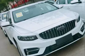 新款星瑞实车，换装奔驰AMG式前格栅，不如现款好看？图片