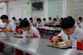 【非凡十年 黔南答卷】春华秋实满园芳——党的十八大以来黔南州教育发展综述图片