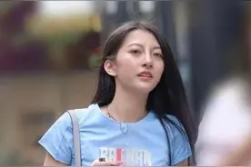 42岁女子抽烟喝酒爱花钱，61岁大爷满不在乎，他们能走到一起吗？图片