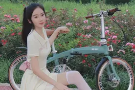 惊！清纯小女生穿白过膝袜，你不看后悔一生！图片
