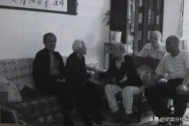 2008年春节，李作鹏收到邱会作遗孀200块压岁钱，看后开怀大笑！图片