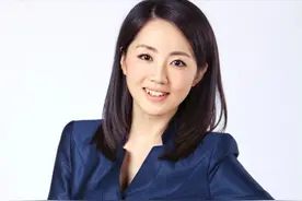 央视主播杨丹：和丈夫丁克15年愁坏婆婆，40岁高龄产子全家乐开怀图片