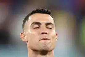 星光熠熠的C罗，背后全是世态炎凉图片