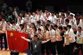 中国女篮时隔28年再夺世界杯亚军！她们的蜕变始于一个耻辱图片