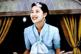 1985年，诗丽吉王后得知情人去世，情绪崩溃，被国王送去“刮宫”图片