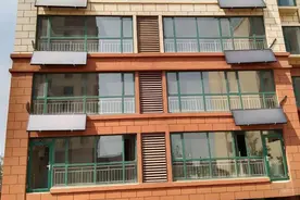 太阳能不兴了，新式太阳能电热水器一出，整洁美观省空间，太机智图片