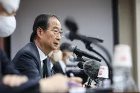 一听台阶要撤，韩国当天就改口，中方对等措施，帮韩方矫正了歧视图片