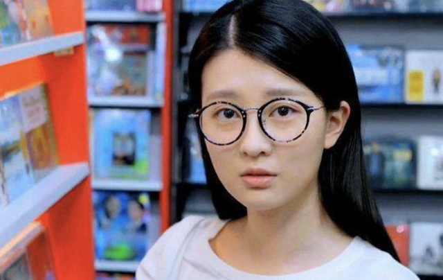 表面是艺人，实际是富家千金的7位女星，她们最不怕的就是潜规则