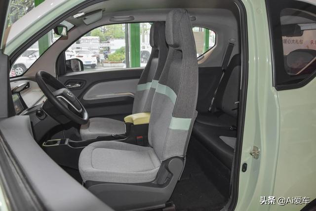同级销量最高也最便宜，靠谱灵巧城市代步车，实拍五菱宏光MINIEV