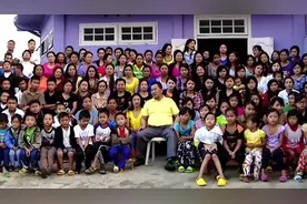 印度男子娶39个老婆，全家总共有181人，生活方式颠覆三观图片