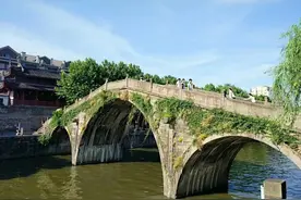 他堪称宁波最壕老板，公司市值上千亿，员工跟着他都成了百万富翁图片
