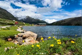 四川第一大州甘孜州，面积约相当于76.6个深圳，风景如画让人着迷图片