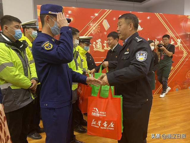 ����ͨ�� ������������