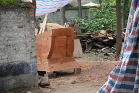 俗语：“宁可借屋停丧，不可借屋停双”，有许多延伸的含义图片