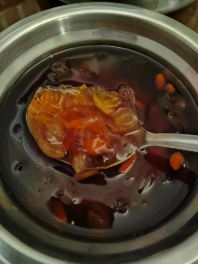 桃胶雪燕花胶可以一起炖糖水吗 2026年花胶可以与桃胶雪燕一起炖吗? 桃胶雪燕花胶可以一起炖糖水吗 2026年花胶可以与桃胶雪燕一起炖吗?