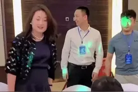 41岁宗馥莉：身材走样发胖明显，有钱人不屑追她！婚姻大事难成！图片